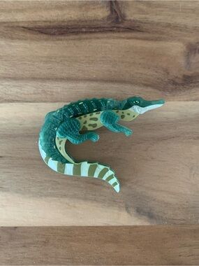 Erstwilder Siamese Crocodile Brooch animal Pin NWOT